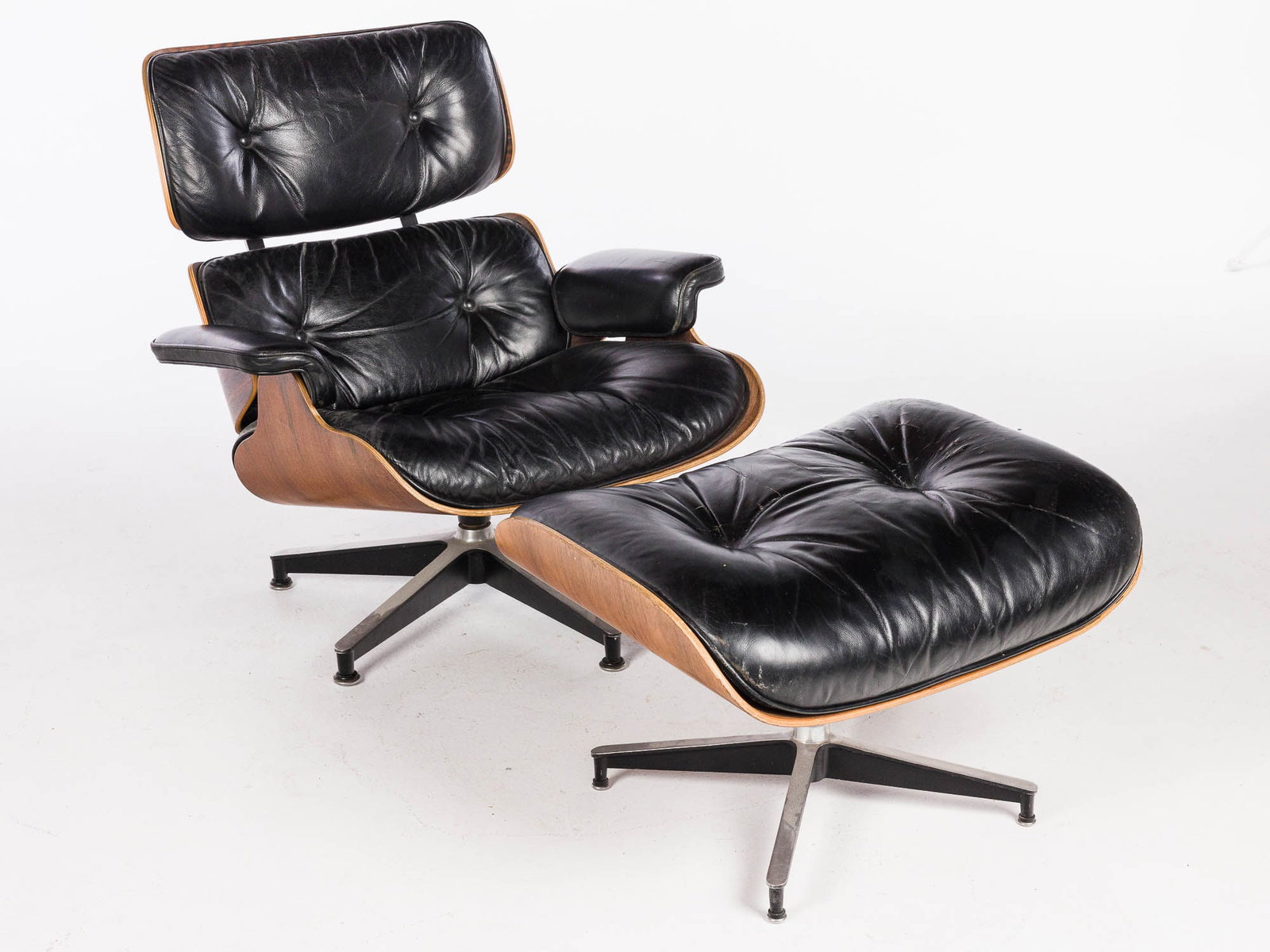 Vintage Herman Miller Eames Lounge Chair & Ottoman (1 of 10)