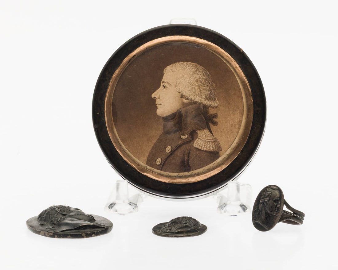 Box w Portrait Print, 2 Portrait Medallions & Ring (1 of 13)