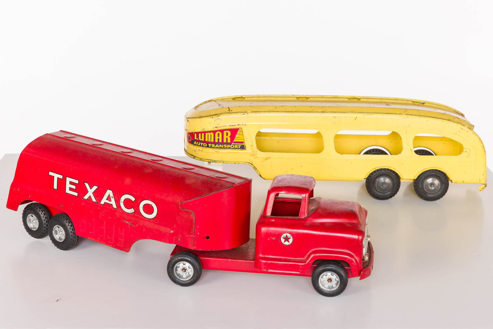 Texco 24 in Truck & Lumar Marx Cross Country Trailer (1 of 14)