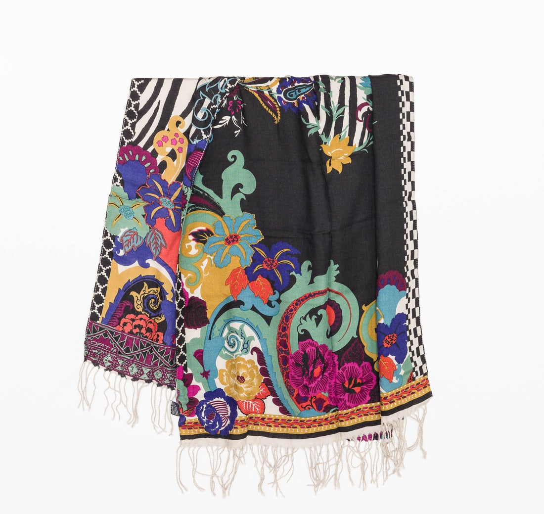 Four Etro Shawls - 13