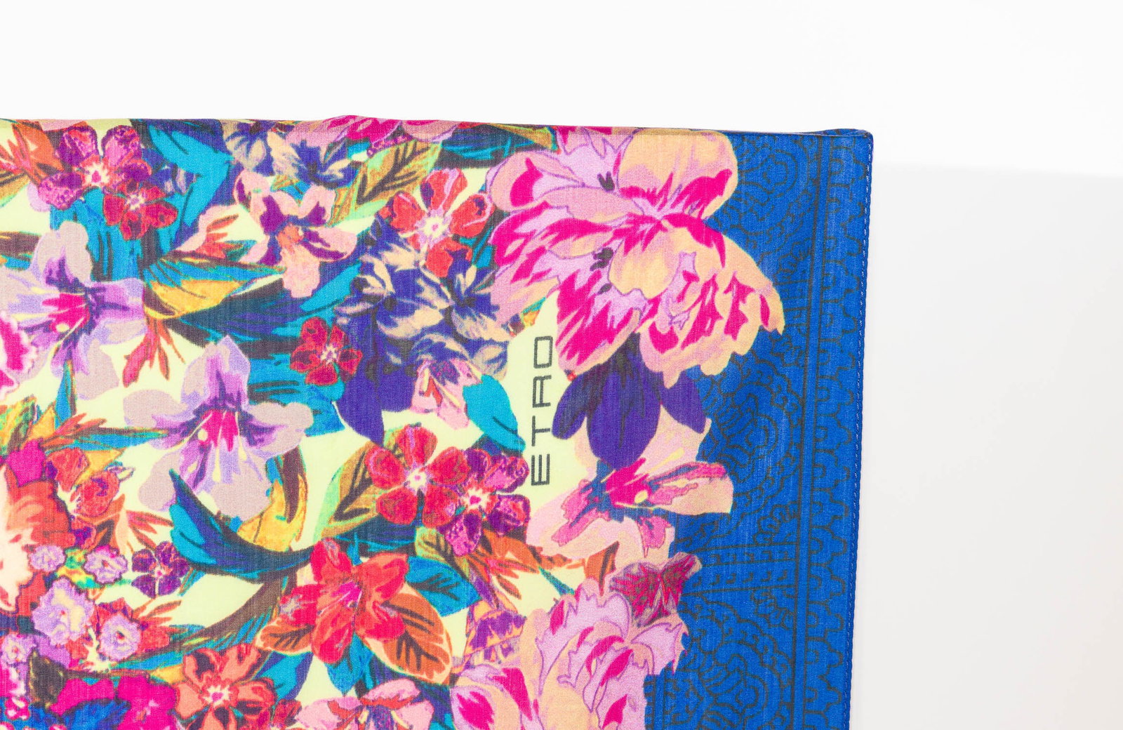 Four Etro Scarfs - 3