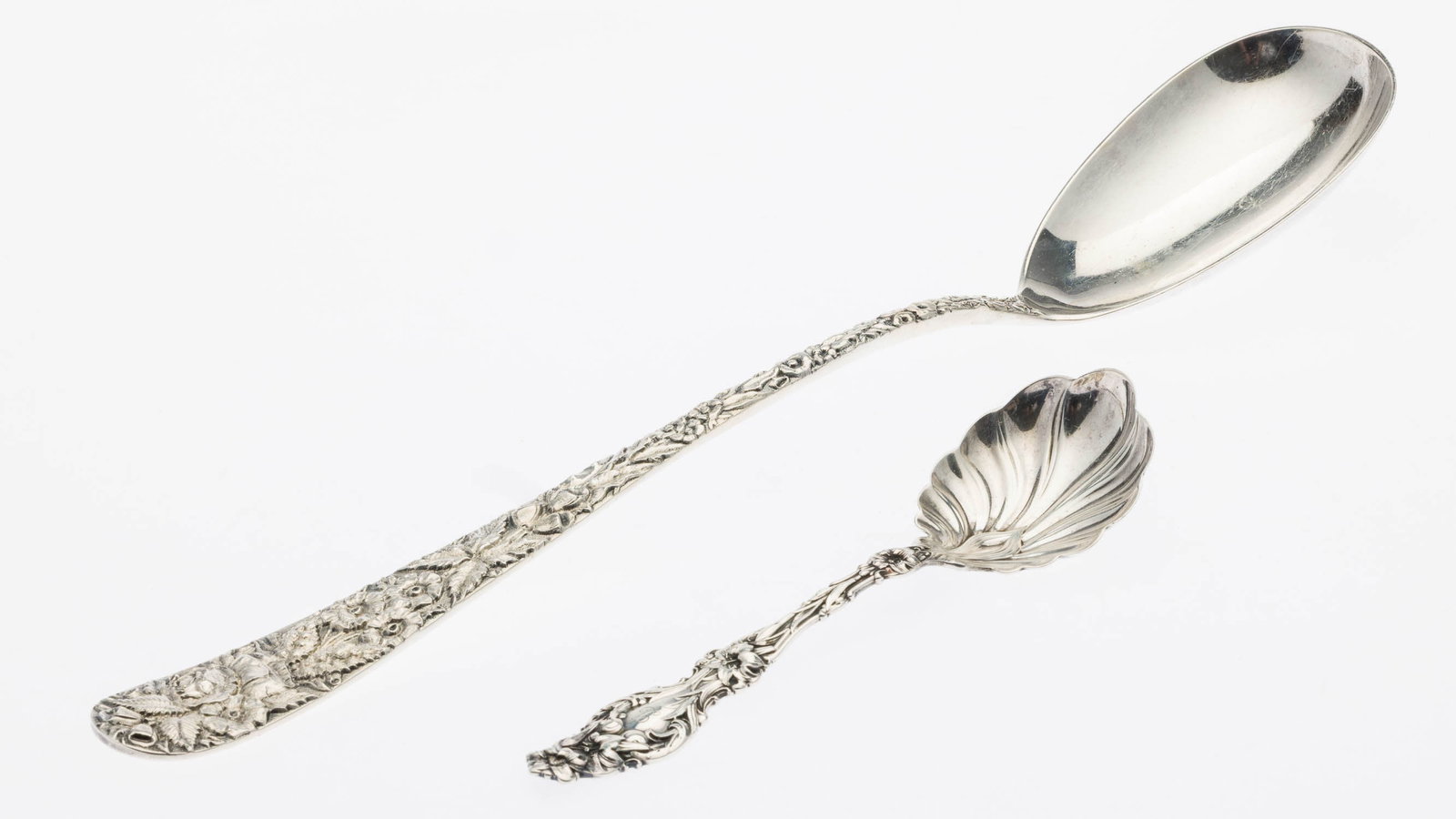 3 Tableware Items including Kirk Serving Spoon - 2