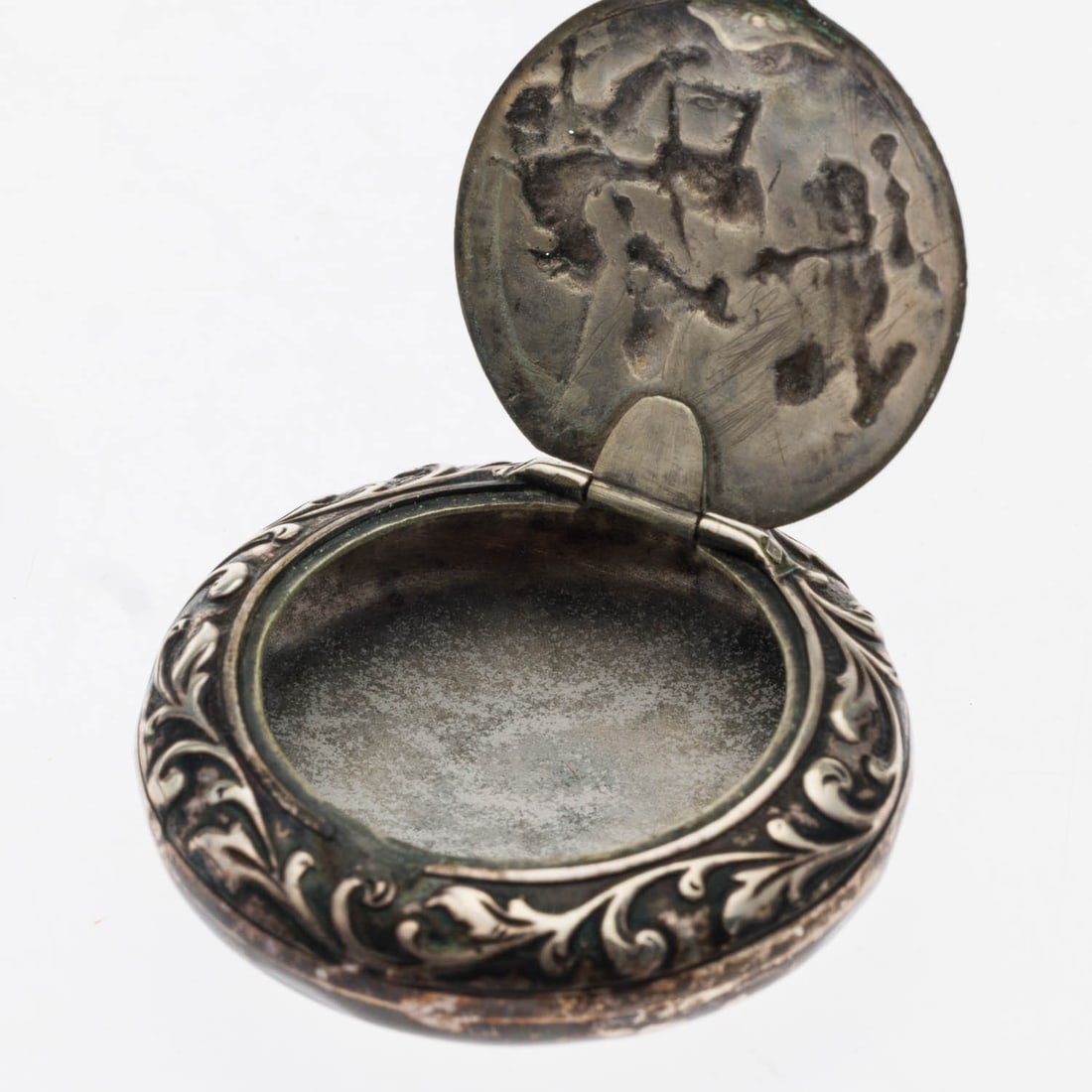 4 Continental Silver Boxes - 12