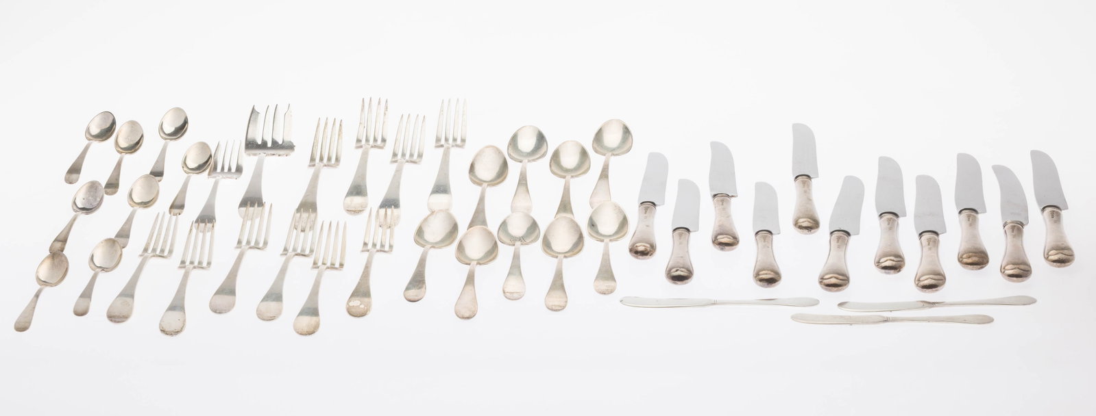 Tuttle Silversmiths Sterling Flatware Set, 43 pcs: Property of a Private Collector, Savannah, GA Description: Tuttle Silversmiths Sterling Silver Flatware Set, 43 pcs, dated between 1933-1945, comprising 11 dinner knives, 4 dinner forks, 6 lunch