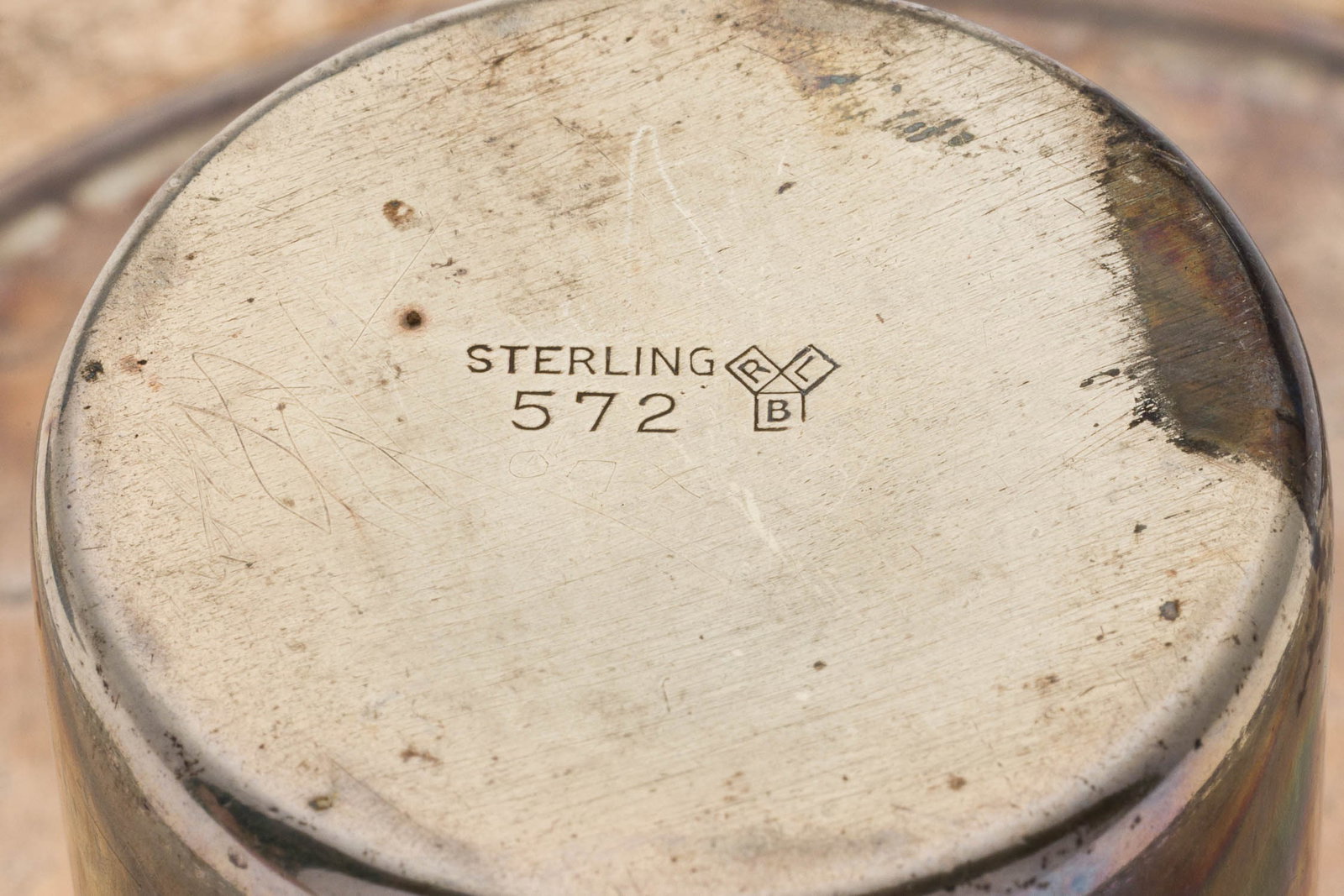 6 Sterling Silver Table Articles - 18