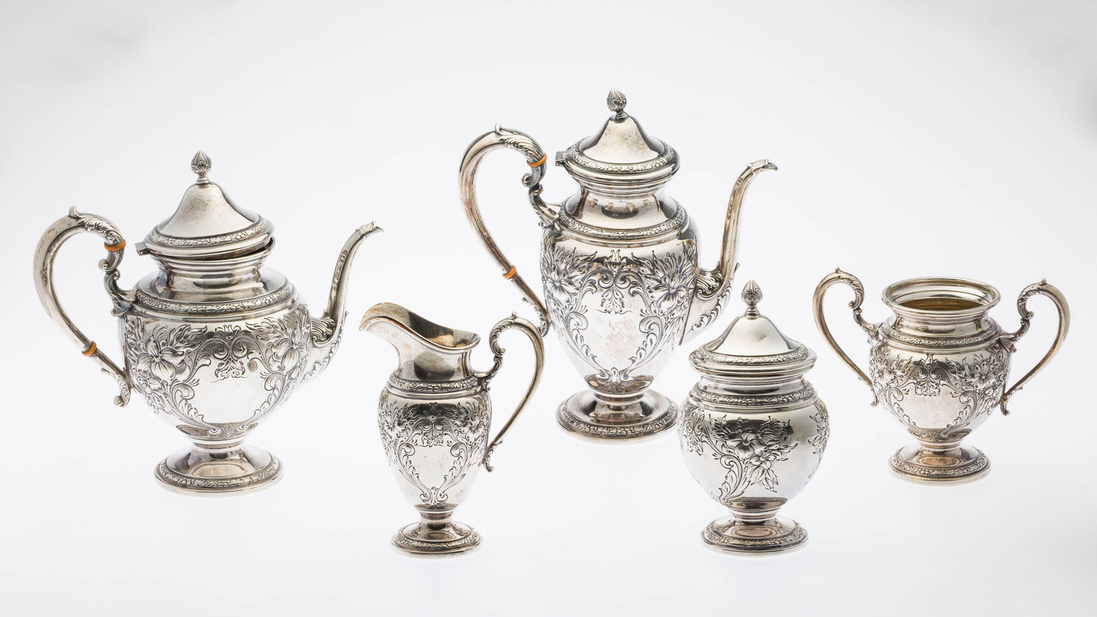 Whiting Sterling Repousse Tea & Coffee Service (1 of 15)