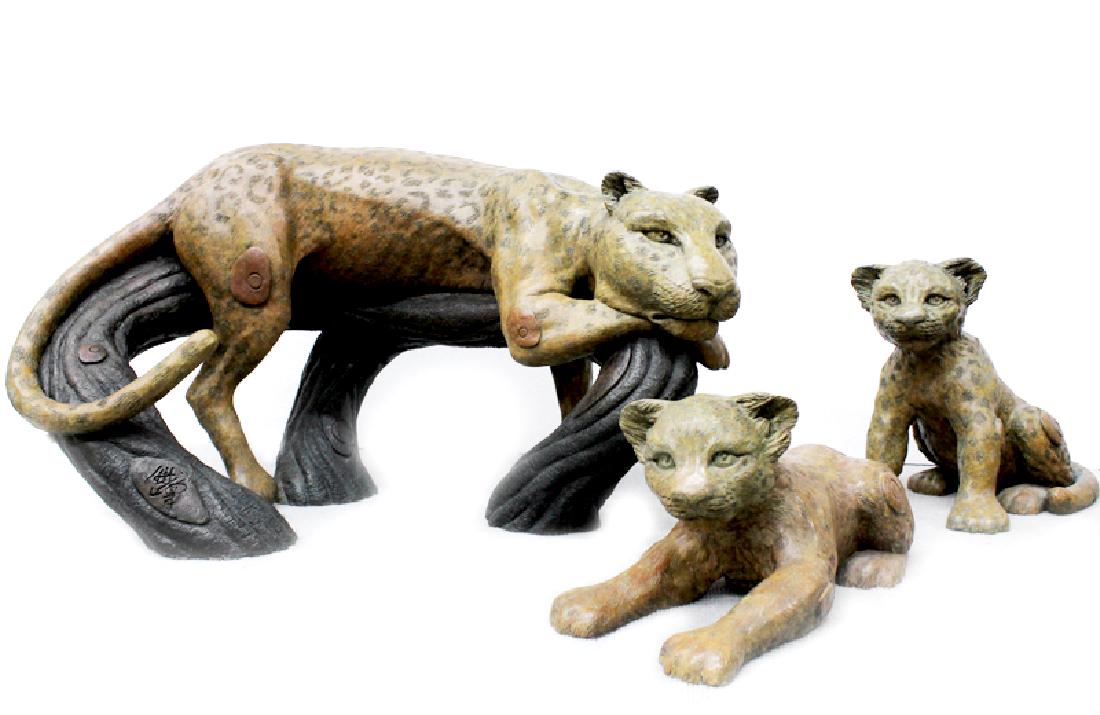 Tiefeng Jiang (b. 1938) Chinese (group of three) (1 of 2)