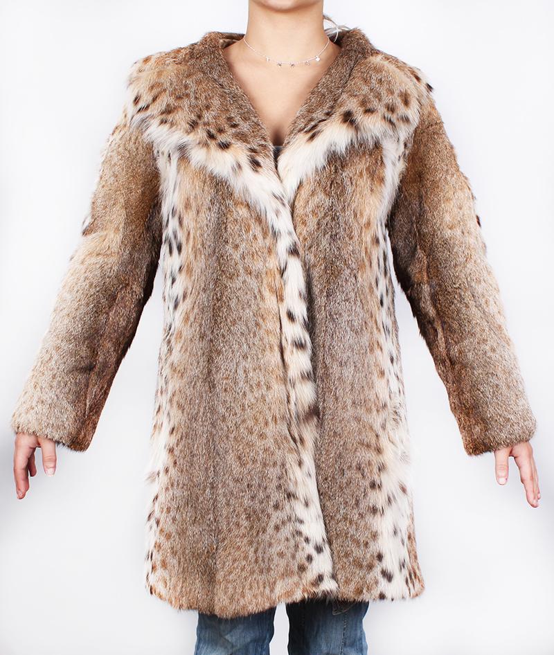 Clothing: Lynx Fur Coat (1 of 5)