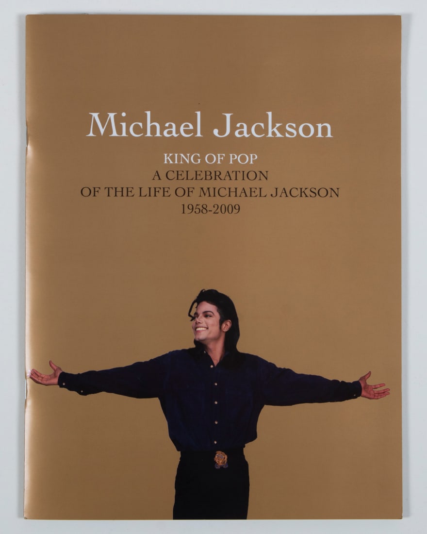 Michael Jackson Entertainment Memorabilia  (ten) (1 of 4)