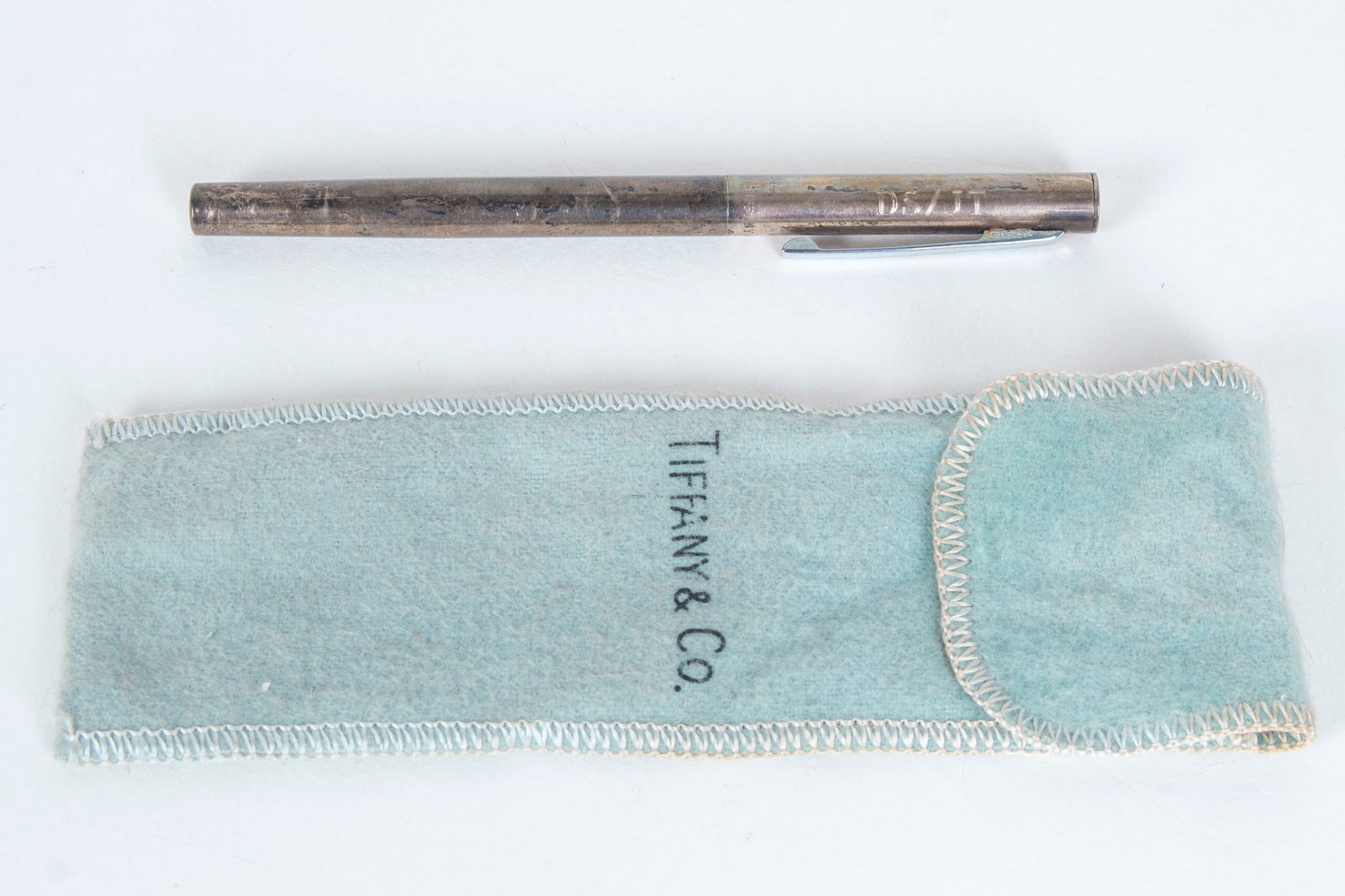 Tiffany pen  (gift from John Travolta) (1 of 4)