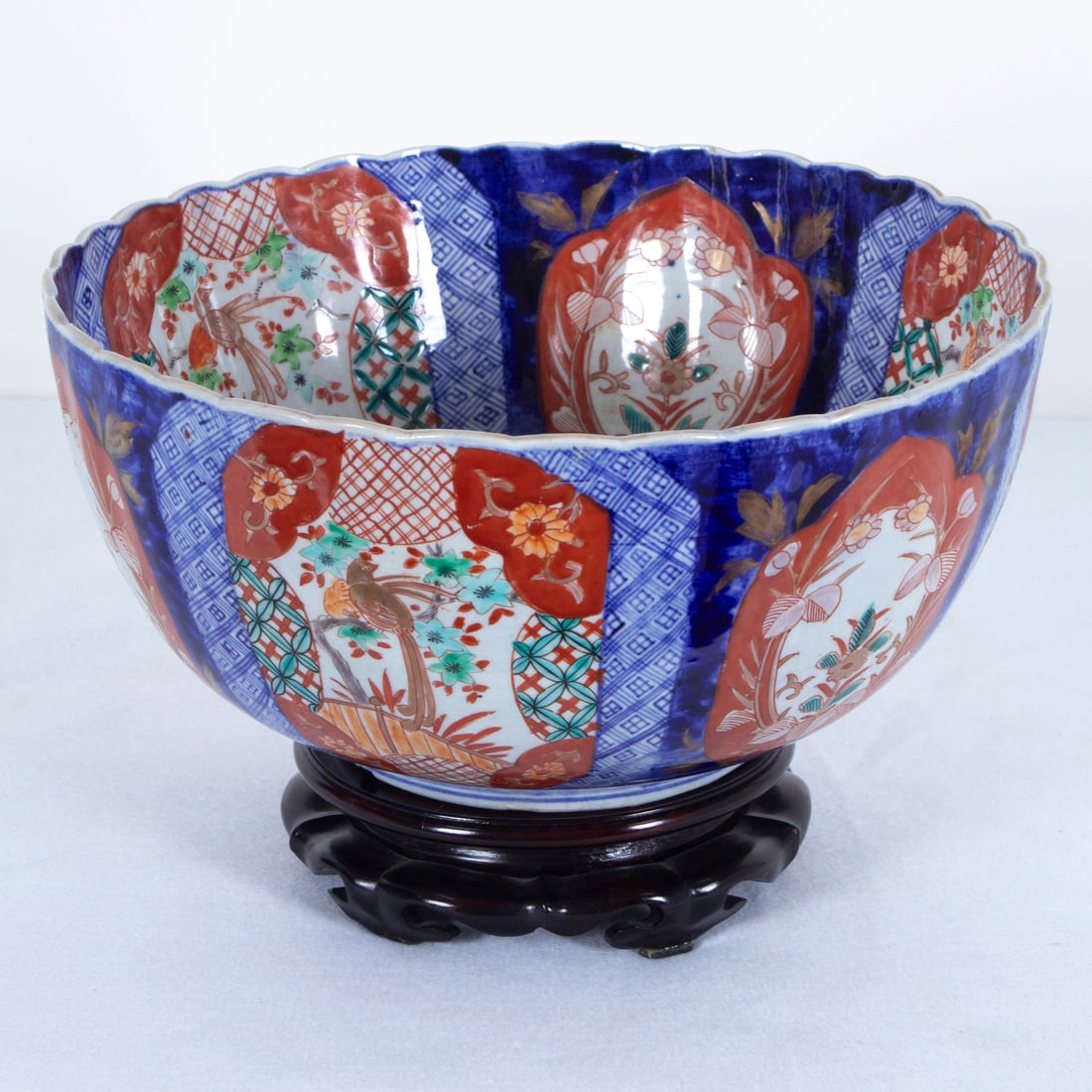 Japanese Imari Porcelain  (19 th  Century) (1 of 3)