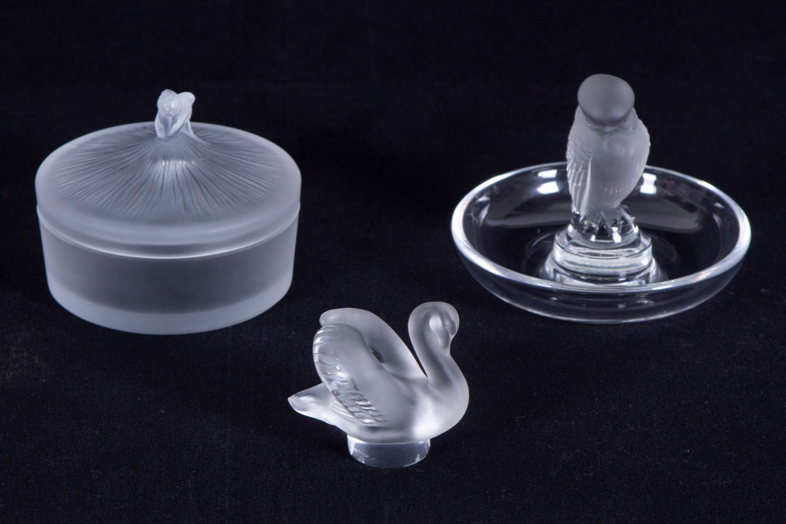 Lalique Vanity Items  (three) (1 of 3)
