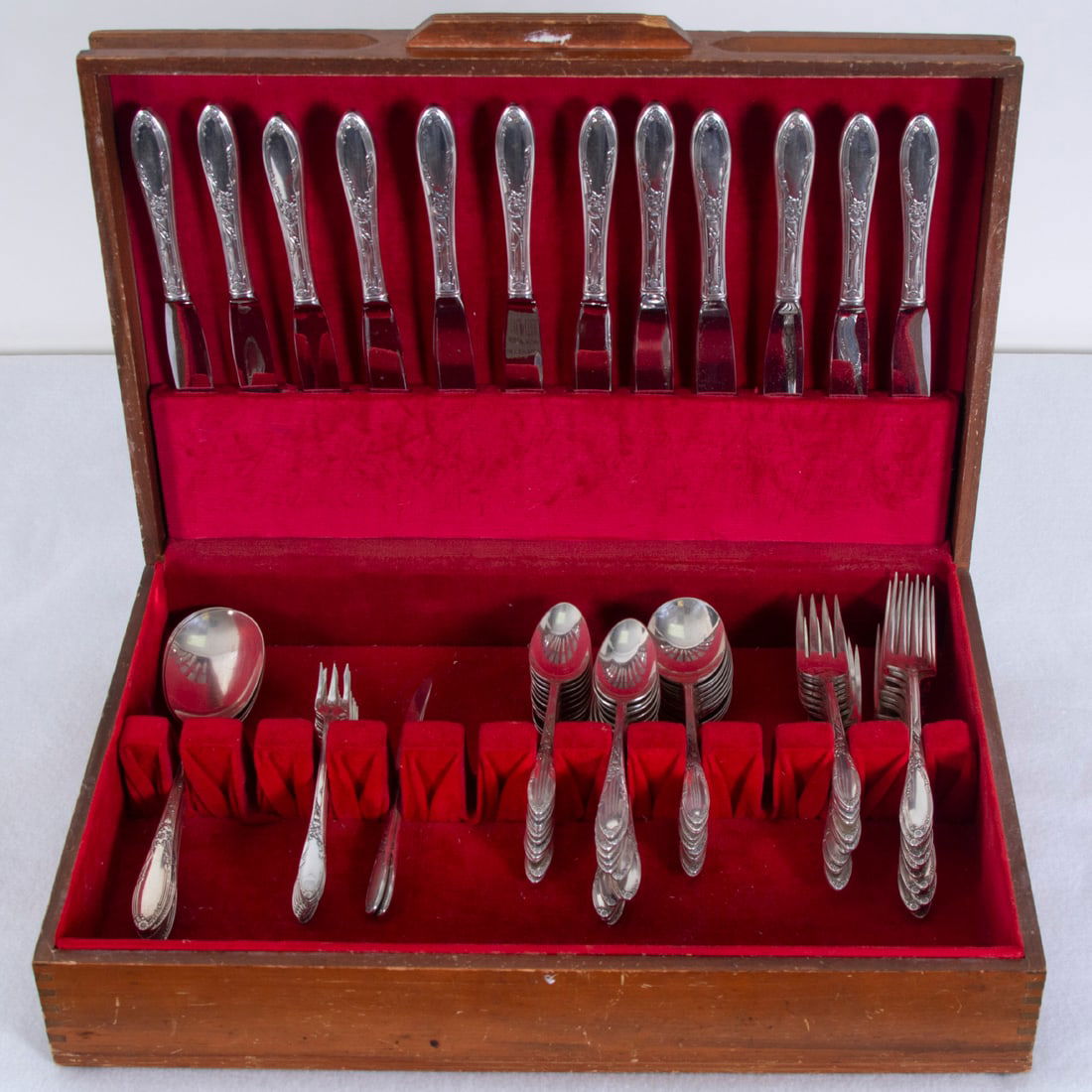 Oneida Sterling Silver Flatware  (ninety) (1 of 5)