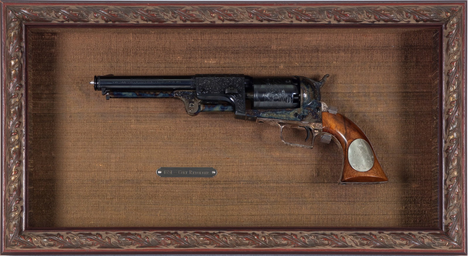 1851 Colt revolver: Colt Dragoon revolver produced by the US Historical Society to commemorate the Great Exposition of 1851 at the Tower of London Royal Armories, with hallmark stamps, length 14”, frame 12 x 22 x 4
