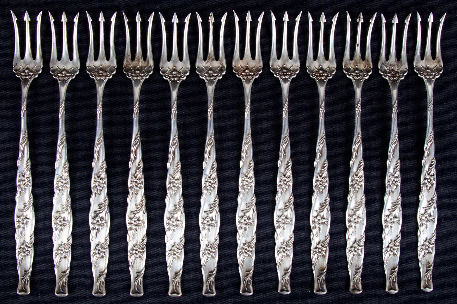 Whiting & Co. Sterling Silver  (twelve) (1 of 4)