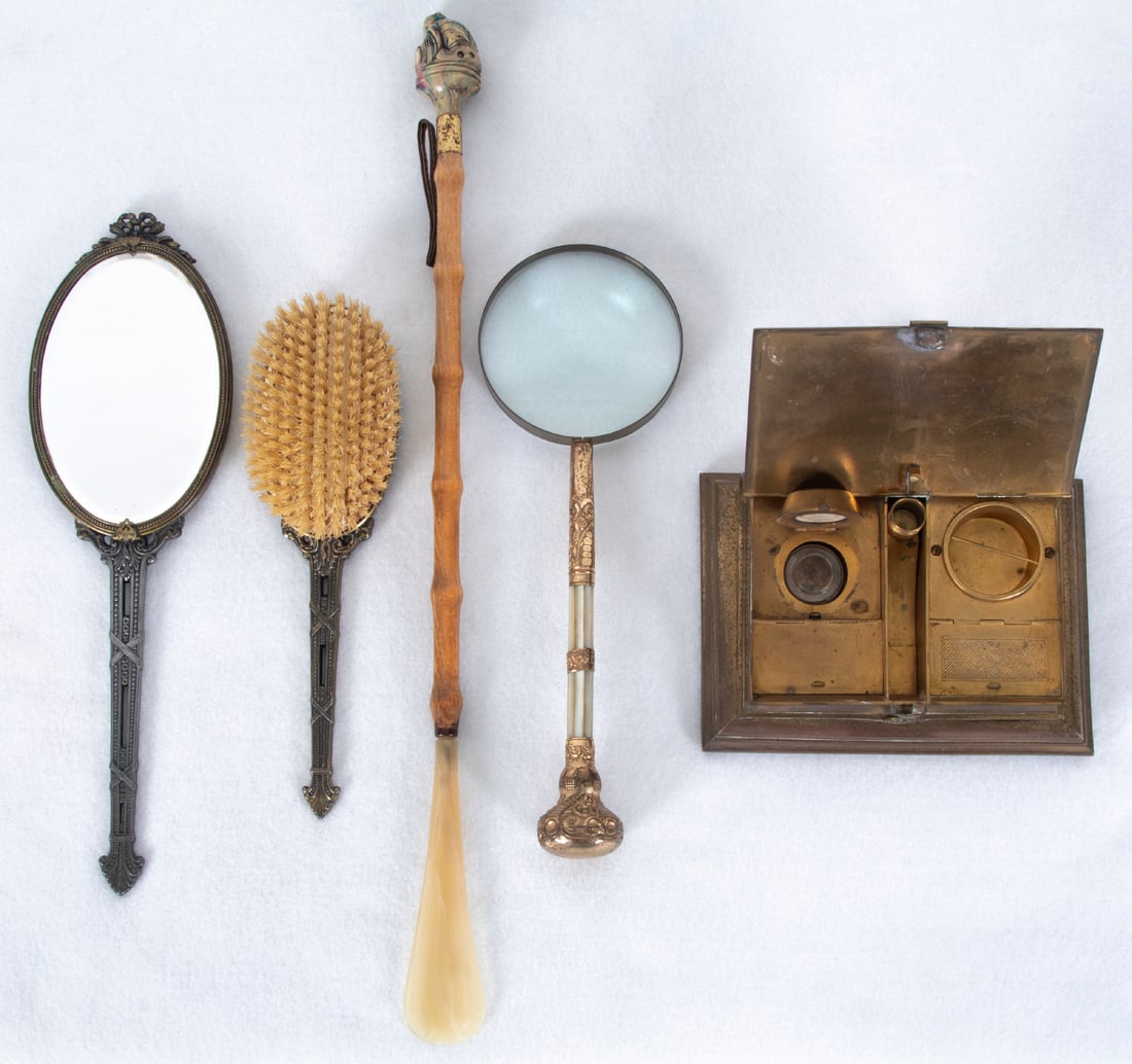 Vanity & Desktop items  (five) (1 of 5)