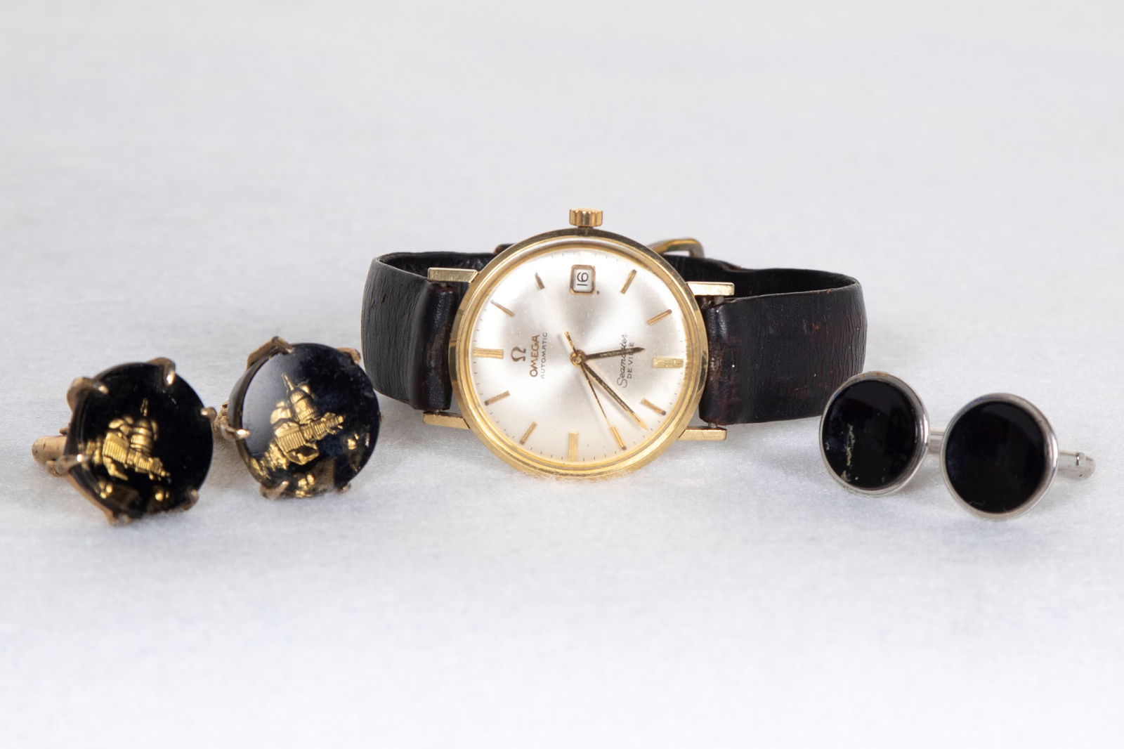 Omega Seamaster De Ville Watch  &  Swank Cuff Link Sets  (2)  (three) (1 of 4)