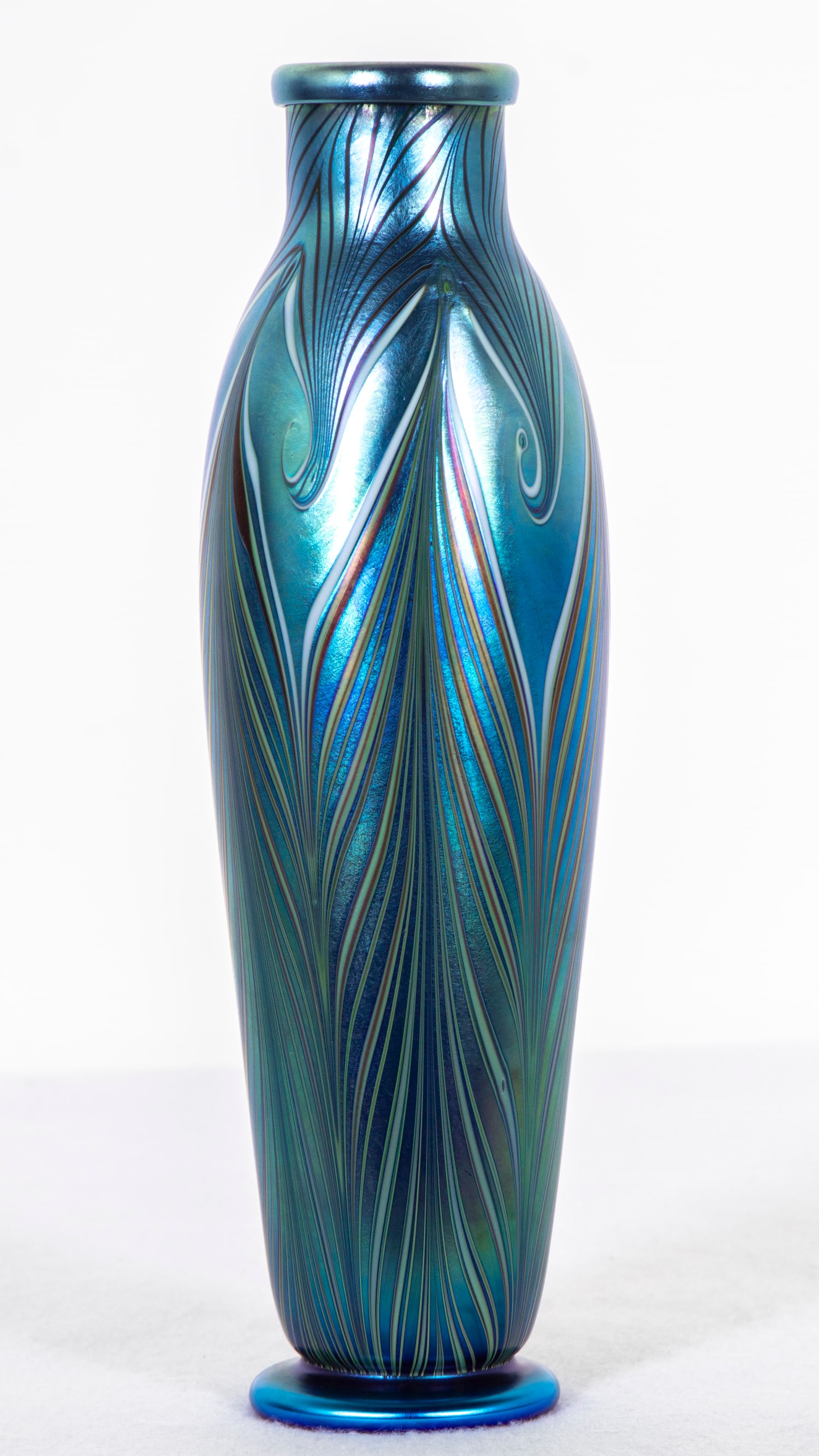 Orient & Flume glass vase (1 of 5)