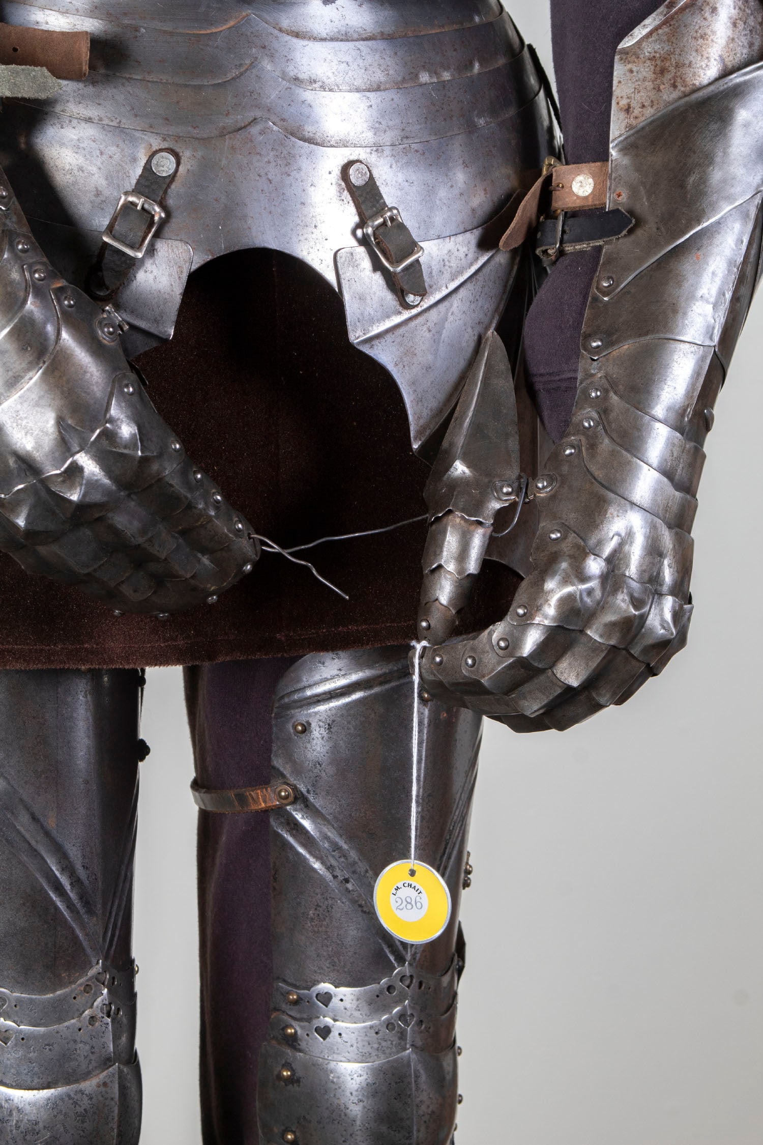 German Gothic-Style Suit of Armor (19th Century) - 6