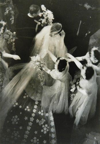 Bert Hardy (1913-1995) royal wedding of h.m. queen