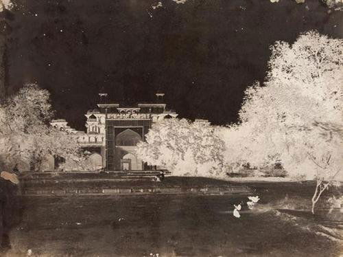Dr John Murray (1809 -1898) Akbar's Tomb, Sikandra: Dr John Murray (1809 -1898) Akbar's Tomb, Sikandra, c.1858Waxed paper negative. Signed in ink on the verso. 34.3 x 45.5 cm. (13 1/2 x 17 3/4 in.)(1)
