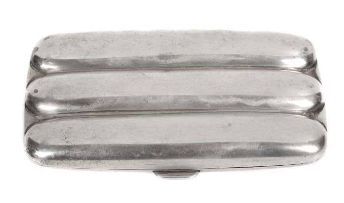 An Edwardian silver plain three division cigar cas: An Edwardian silver plain three division cigar case by William M. Hayes, Birmingham 1903, the interior gilt, 13cm (5in) long, 138g (4.45 oz)