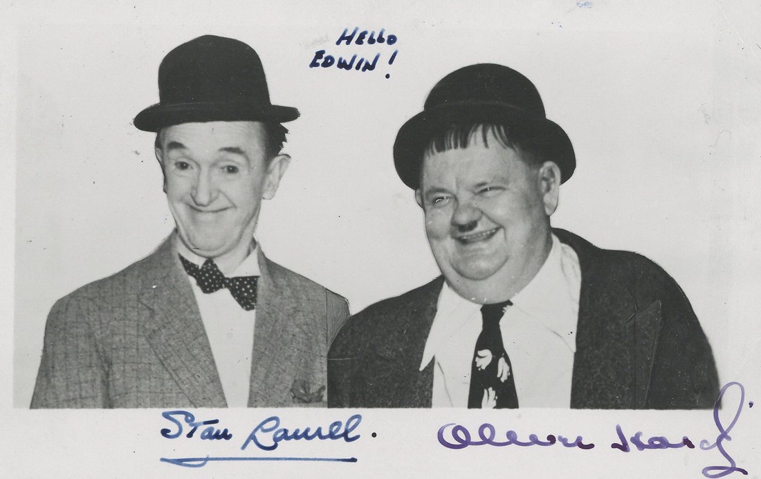 LAUREL, STAN & OLIVER HARDY - Signed photo card of Stan (1 of 1)