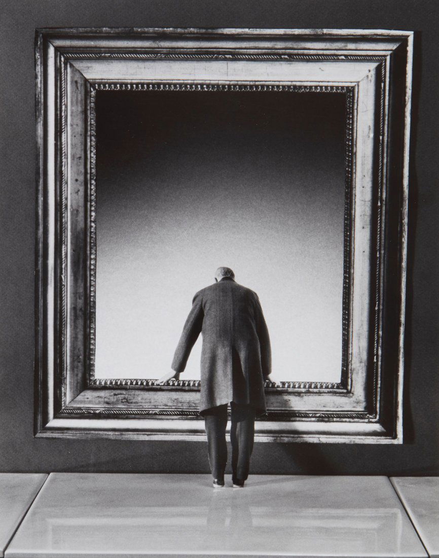 Gilbert Garcin (b.1929) - L'attraction du Vide, 2001 (1 of 1)