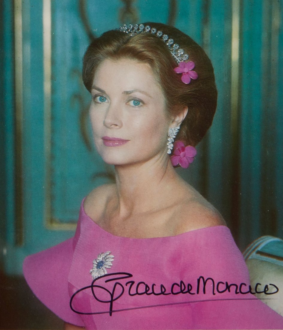 Kelly, Grace - Rare set of five photographs of Grace (1 of 5)