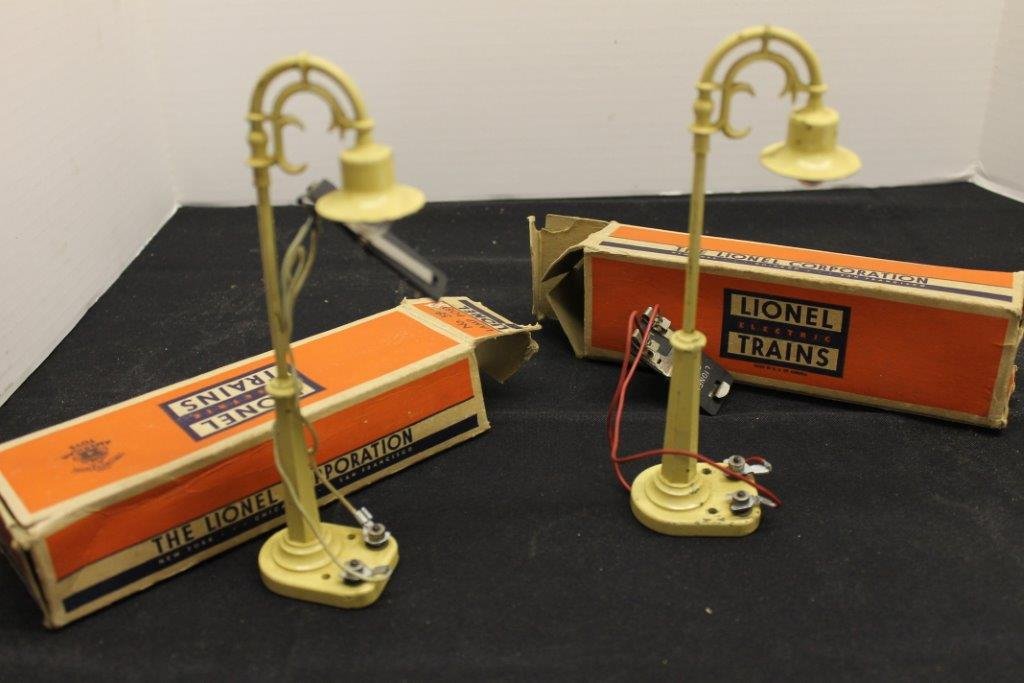 Lamp Posts (2) with Boxes (1 of 1)