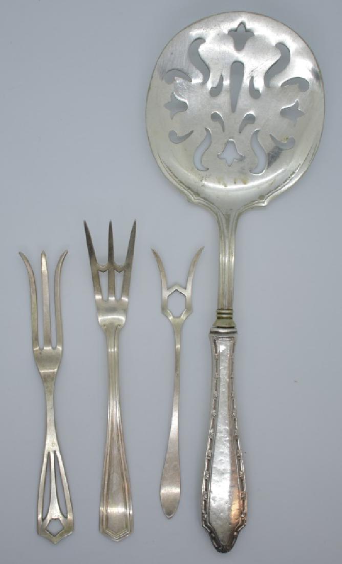 4 pcs. Sterling Silver Pickle Forks & Tomato Spoon (1 of 7)