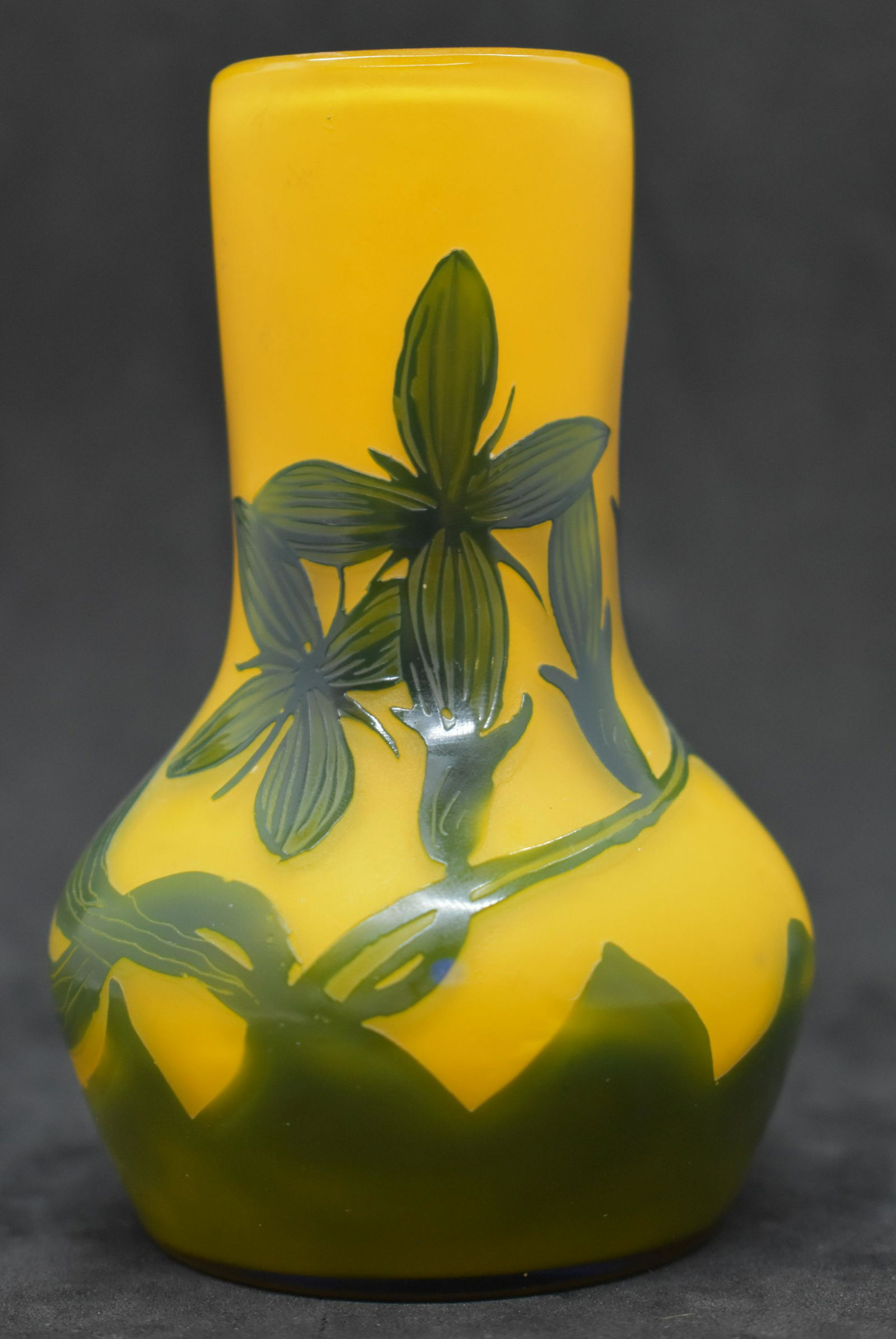 Loetz Richard Etched Cameo Glass Cabinet Vase: Vase stands approx. 4.25" tall. Signed "Richard" on the side. See Photos for Details. Shipping Available.