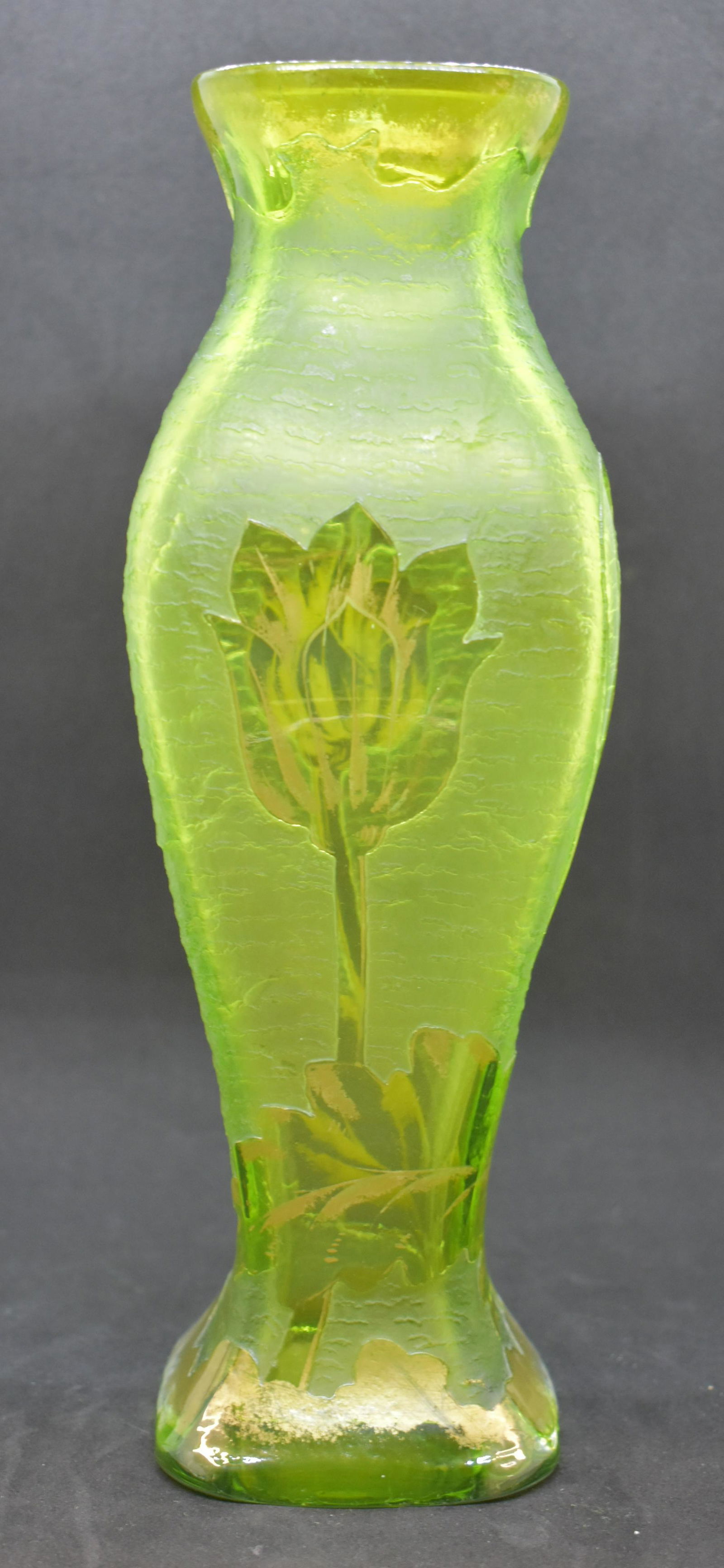 Daum Nancy-style Etched Cameo Glass Tulip Vase: Absolutely gorgeous etched Cameo glass Tulip design vase. Vase stands approx. 10.25" tall. Maker is possibly Daum Nancy, Vallerysthal, Galle or another high-end Bohemian glass company. Not marked or s