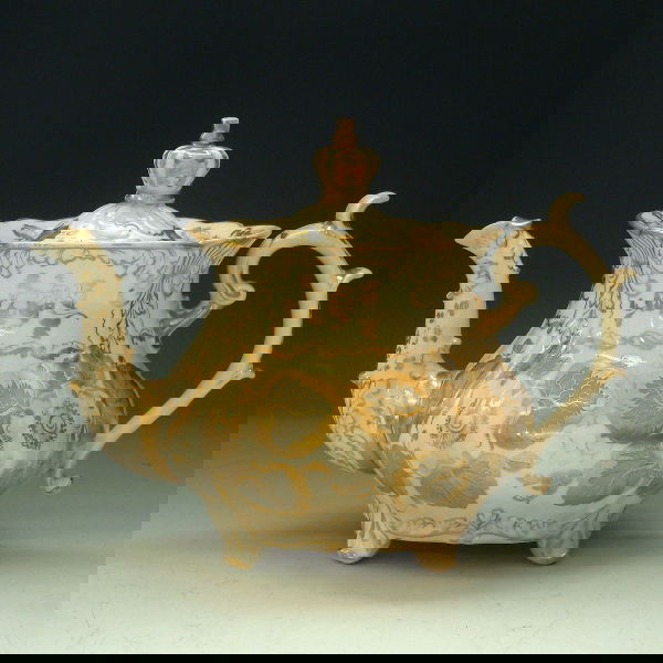 759 Rockingham teapot