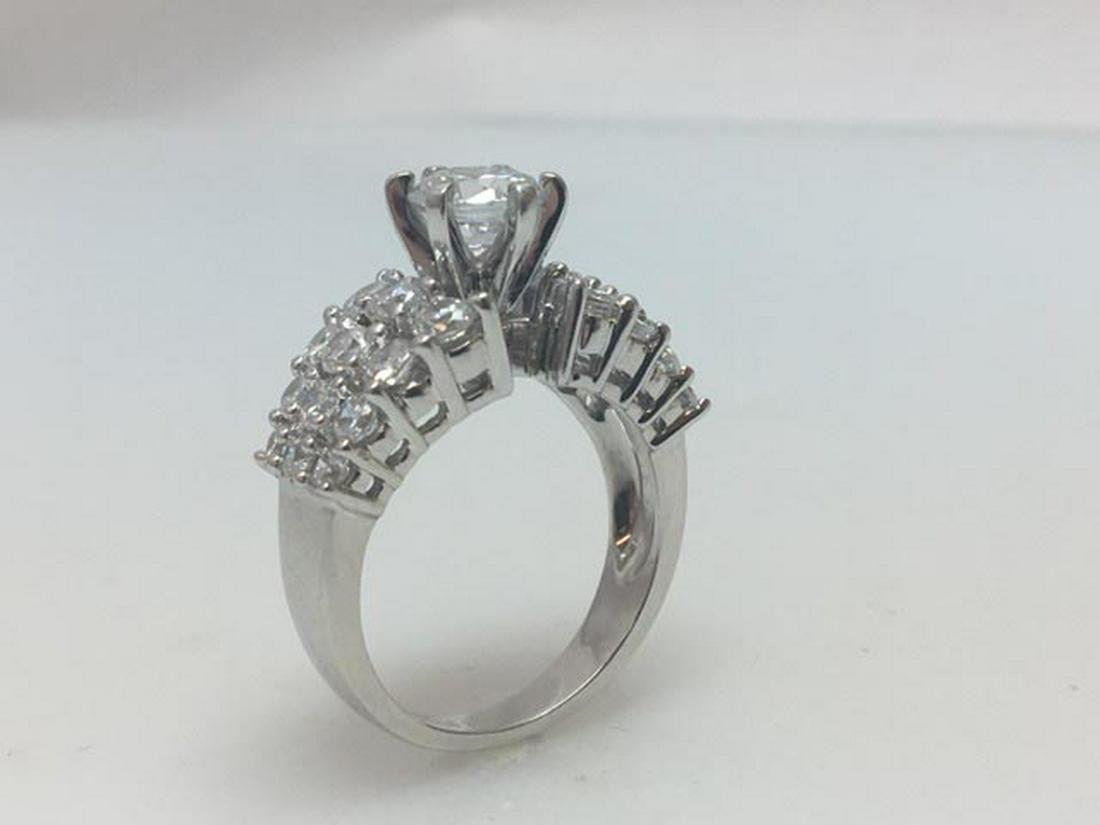 1.80 CTW DIAMOND RING IN 14K WHITE GOLD G-H/SI1-SI2 CEN: 1.80 CTW DIAMOND RING IN 14K WHITE GOLD G-H/SI1-SI2 CENTER STONE 1.00 CTW -- 1.80 CTW DIAMOND RING IN 14K WHITE GOLD G-H/SI1-SI2 CENTER STONE 1.00 CTW #21ST19291