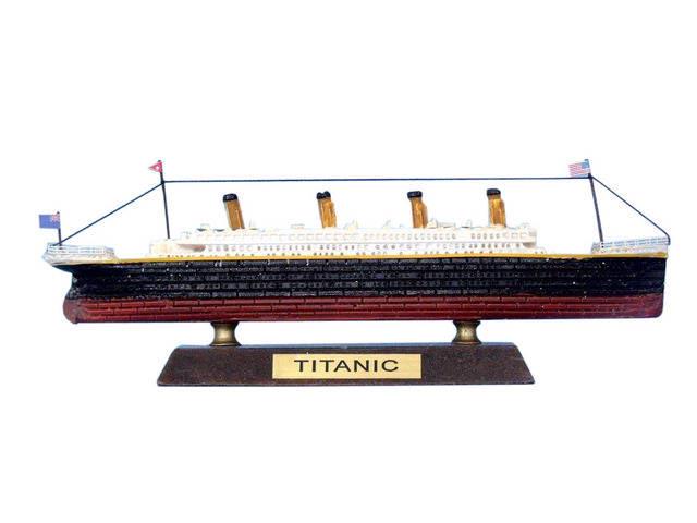 RMS Titanic Limited Model Cruise Ship 7in.: RMS Titanic Limited Model Cruise Ship 7in. -- RMS Titanic Limited Model Cruise Ship 7in. #21ST13870