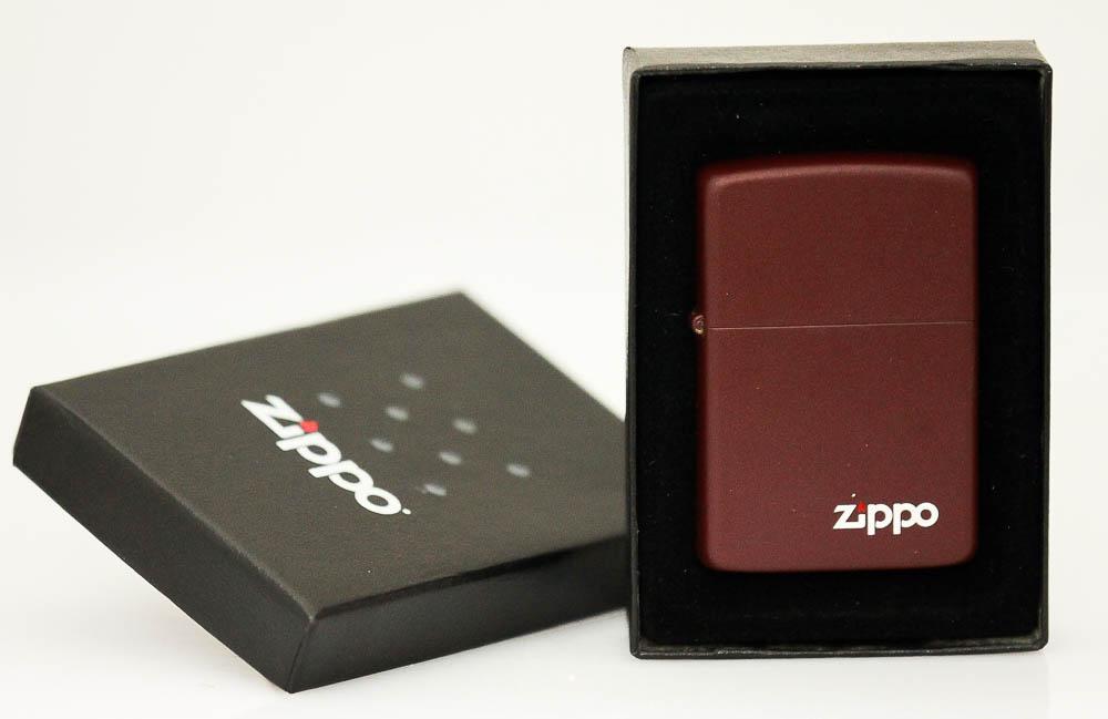 GENUINE ZIPPO PLAIN BURGUNDY LIGHTER MADE IN U.S.A: GENUINE ZIPPO PLAIN BURGUNDY LIGHTER MADE IN U.S.A -- GENUINE ZIPPO PLAIN BURGUNDY LIGHTER MADE IN U.S.A #21ST15909