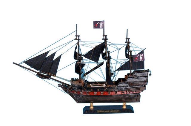 Blackbeards Queen Annes Revenge Limited Model Pirate Sh: Blackbeards Queen Annes Revenge Limited Model Pirate Ship 15in. -- The famous Blackbeards Queen Annes Revenge Limited 15in. is a highly detailed Pirates of The Caribbean model ship.?Search for lost tr