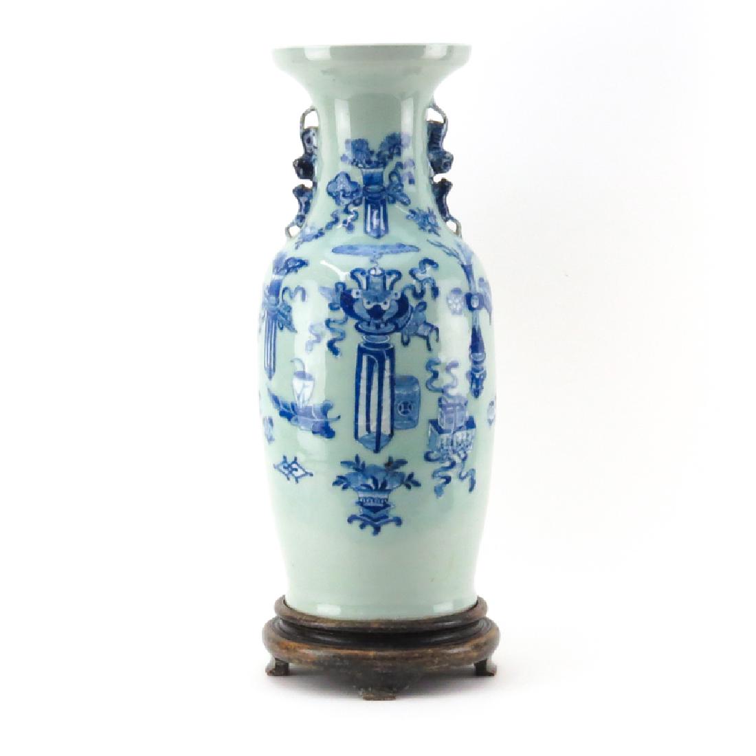 Large 19/20th Century Chinese Blue and White Porcelain (1 of 4)