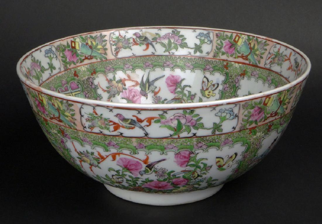 Chinese Porcelain Rose Medallion Punch Bowl. Finely (1 of 7)