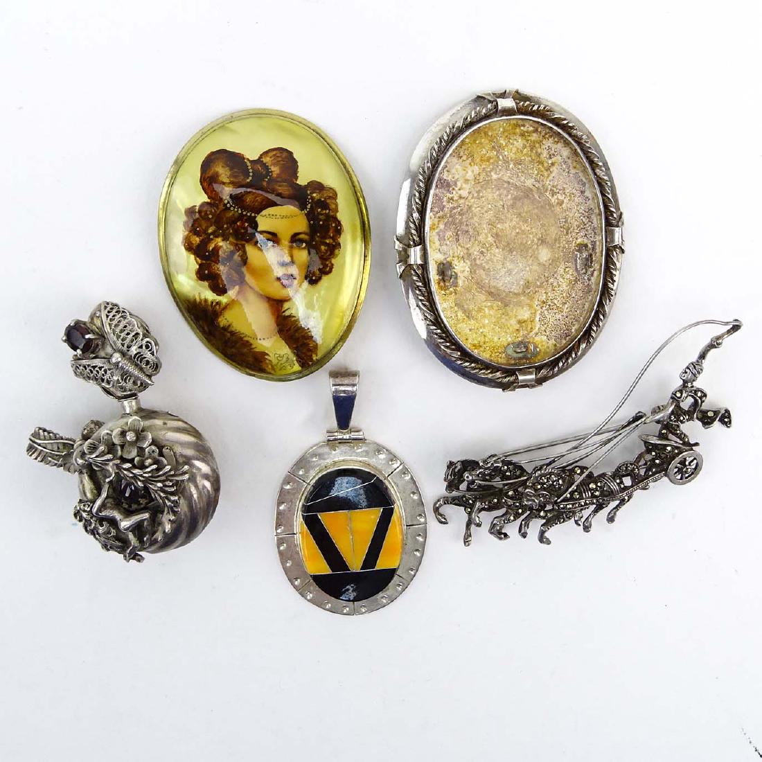 Art Nouveau style Sterling Silver Pendant Scent/Snuff (1 of 6)