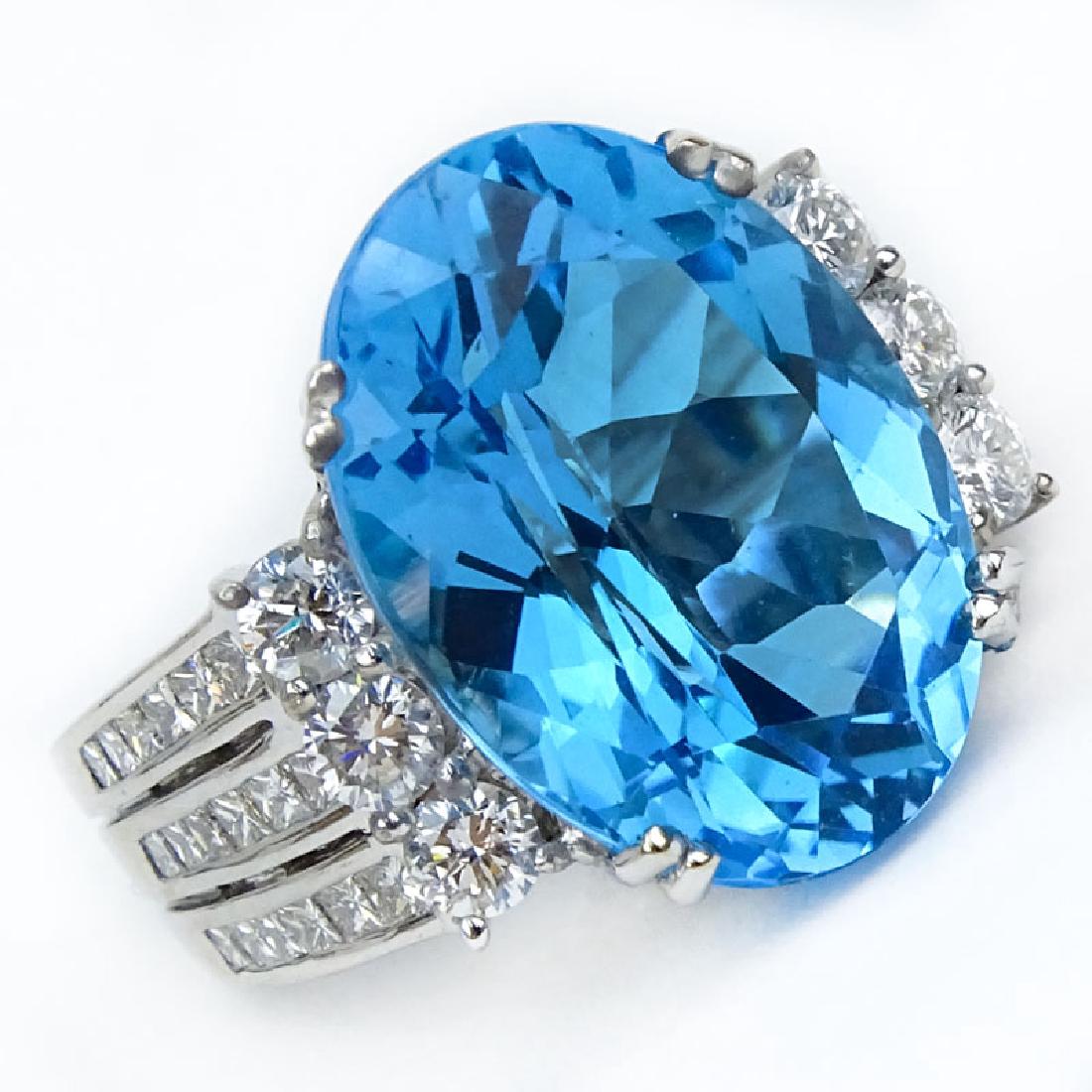 Approx. 15.0 Carat Oval Cut London Blue Topaz, 1.20 (1 of 4)