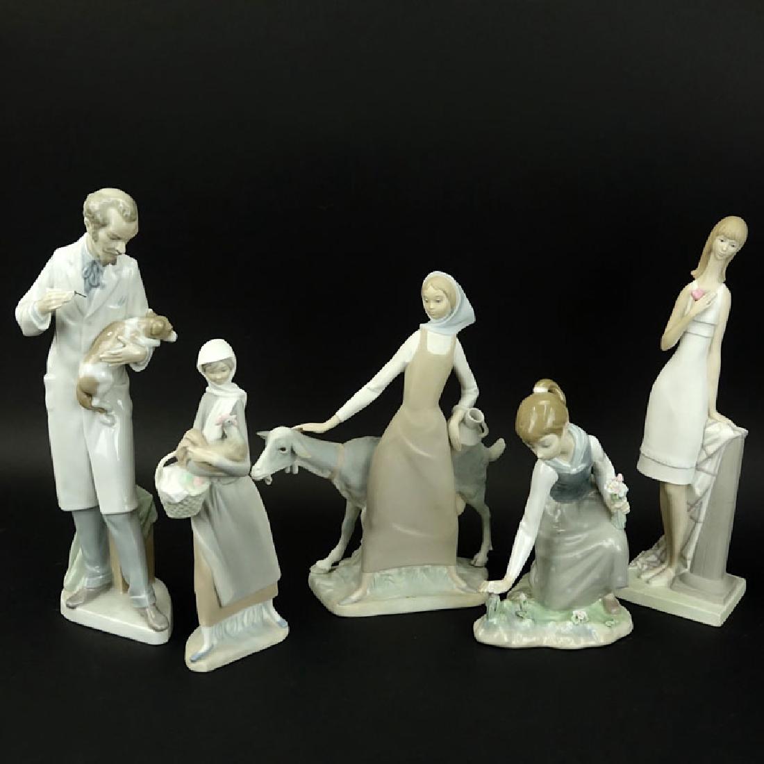 Collection of Five (5) Lladro Porcelain Figurines. (1 of 5)