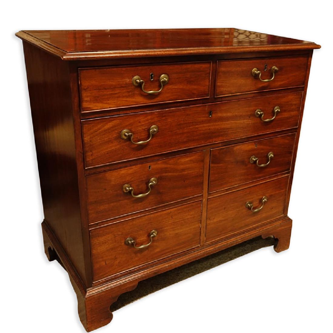 Antique Georgian Mahogany Chest of Drawers. Large (1 of 3)