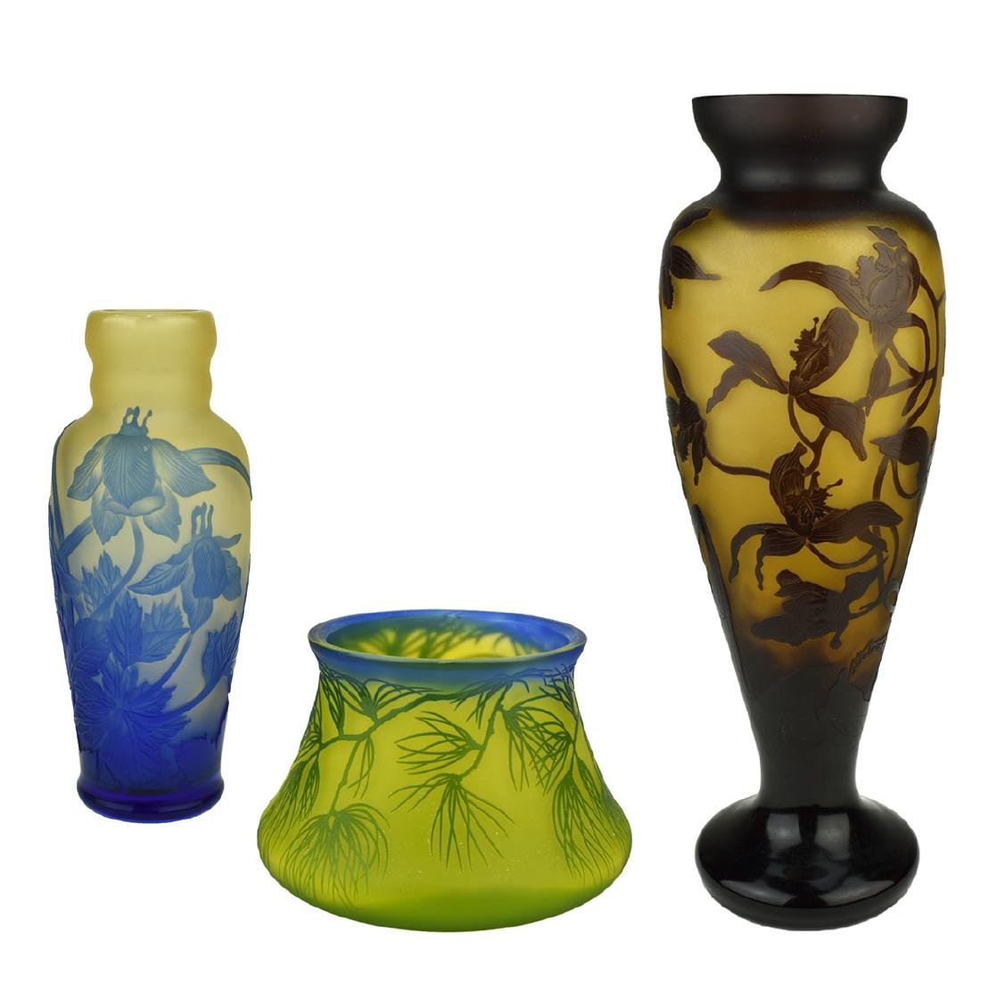 Three (3) Czech Cameo Glass Vases (1 of 5)