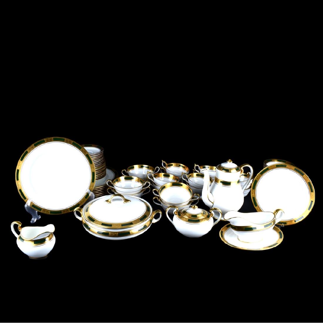 68 Pc Set Aynsley "Empress" Dinnerware (1 of 4)