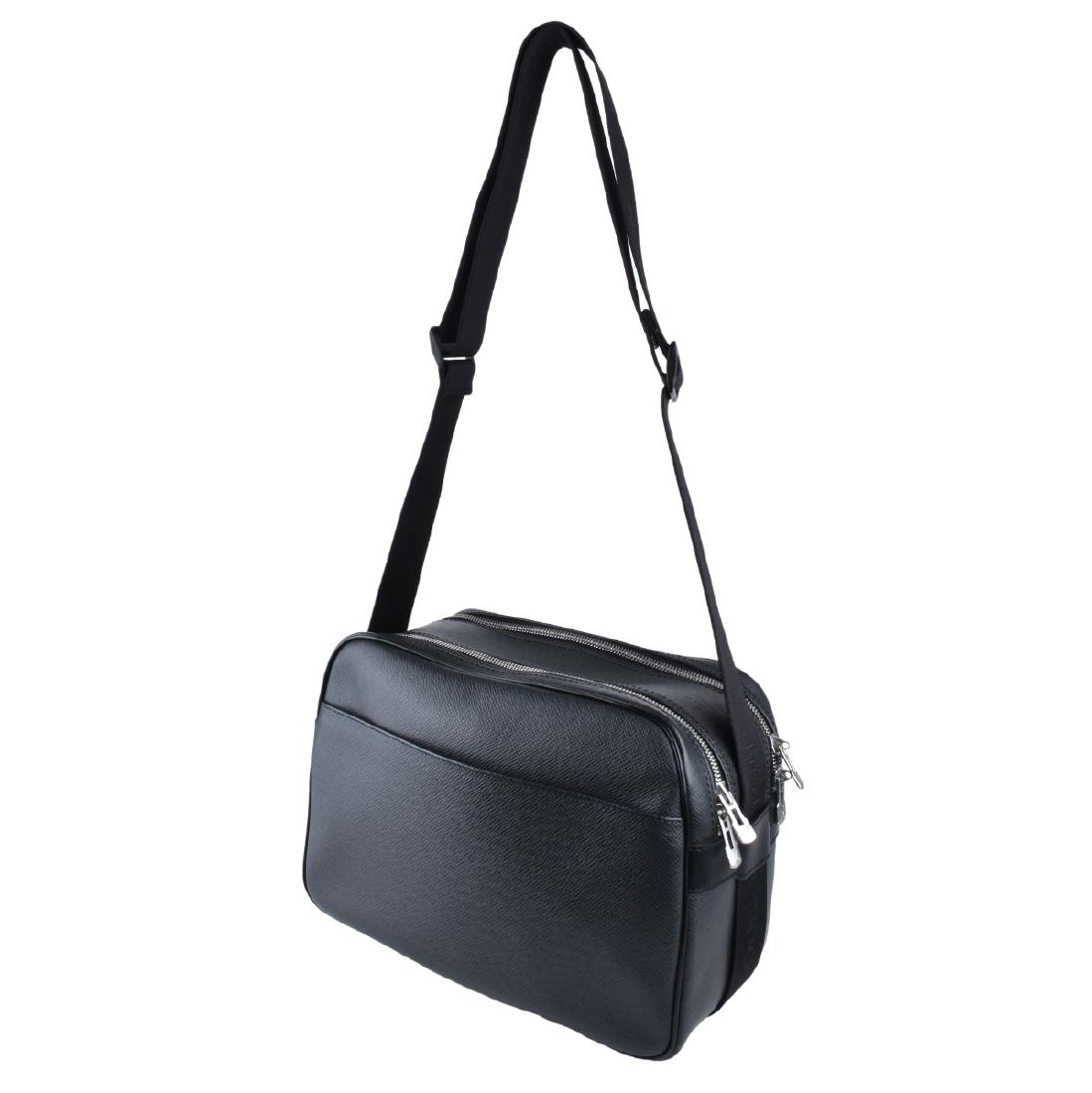 Louis Vuitton Black Taiga Leather Reporter PM (1 of 3)