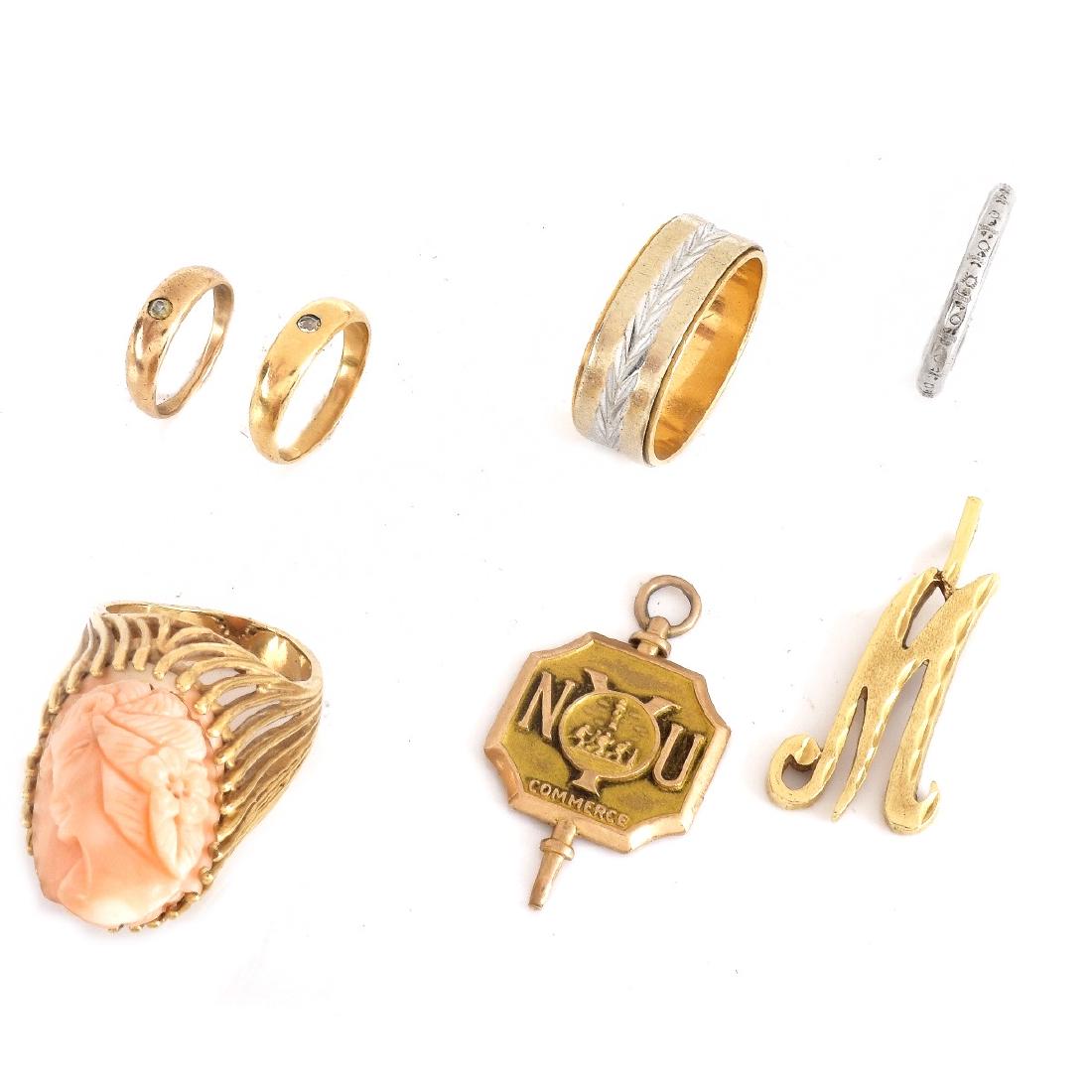 Seven Piece 14K Gold Jewelry Lot (1 of 2)