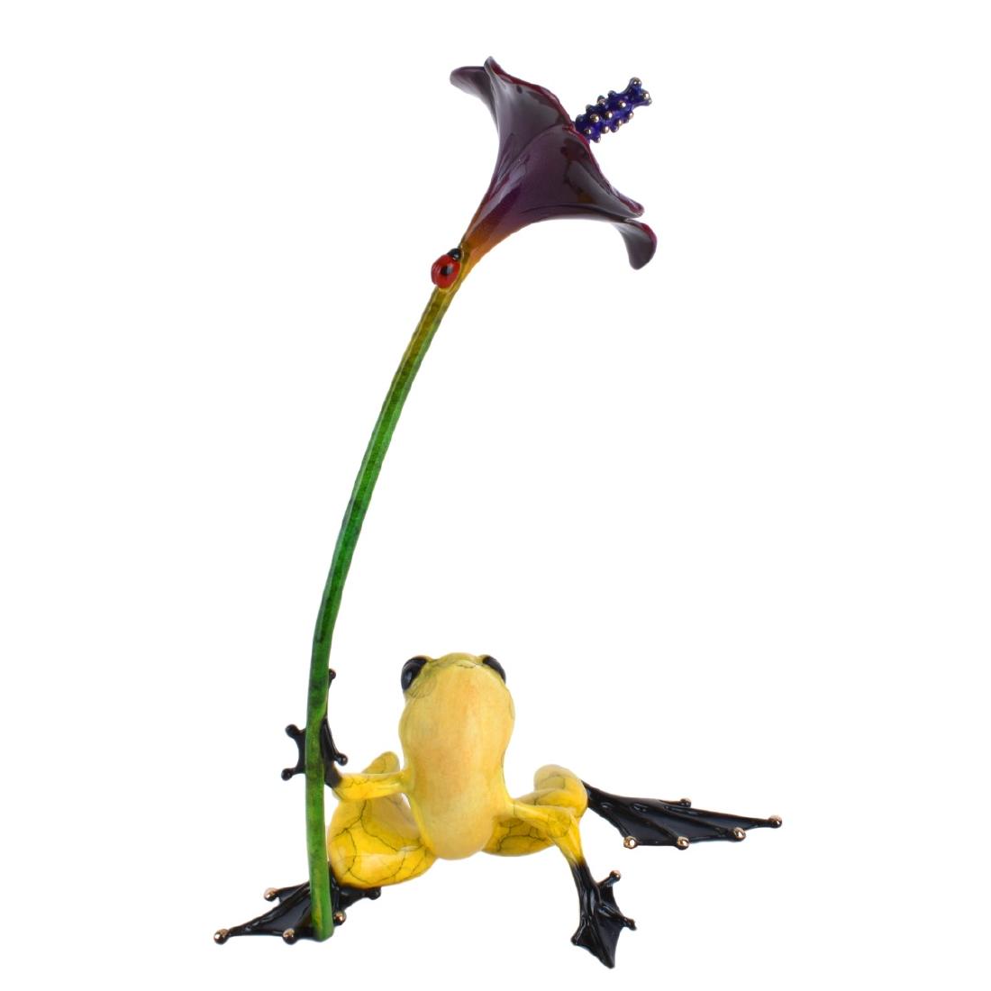 Tim Cotteril Polychrome Bronze Frog: Tim Cotteril, British (b. 1950) Two (2) Polychrome bronze "Frog With Ladybug & Flower". Signed and numbered 1162/2000. Measures 11" H. Condition: Very good condition. Estimate: $200.00 - $300.00 Domes