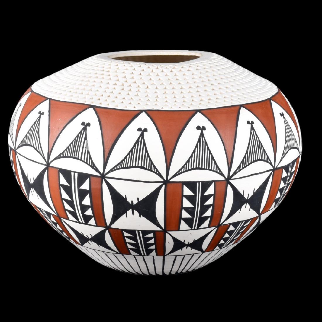 Acoma Pottery Vase (1 of 4)